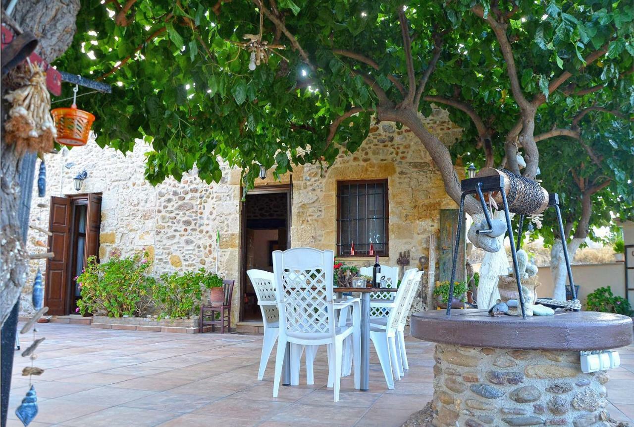 Kamara Stone House Villa Kíssamos Exteriör bild