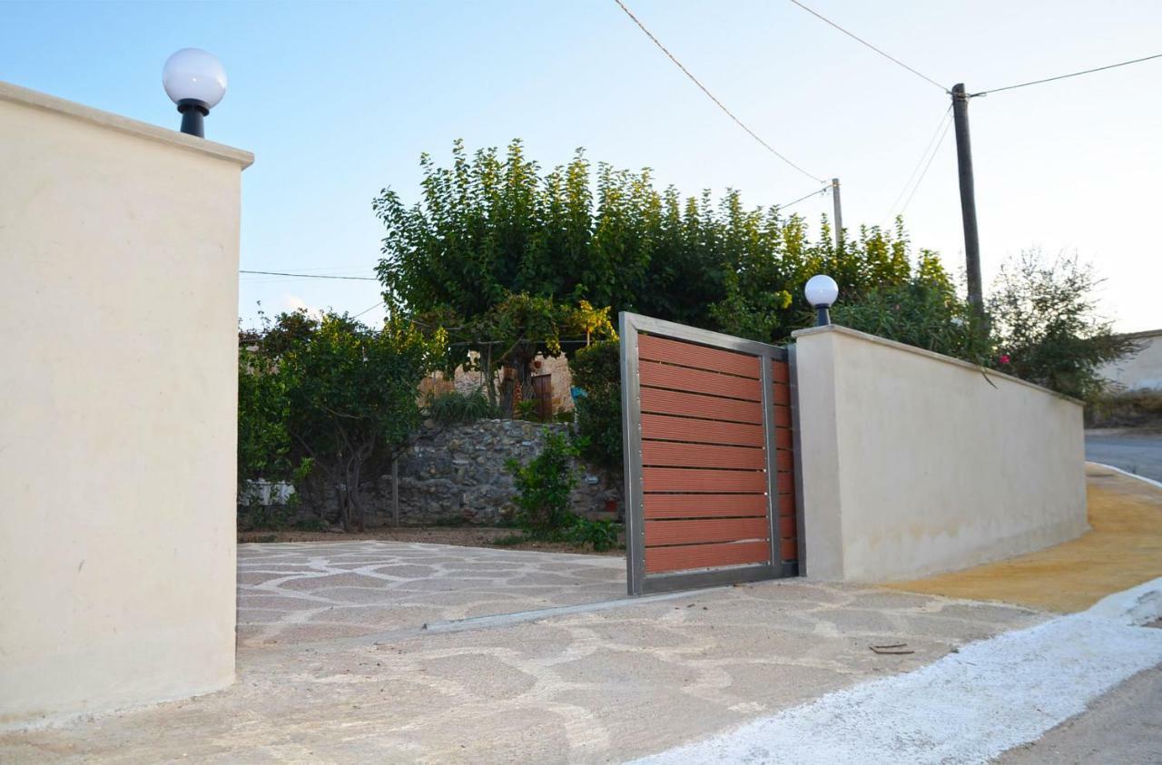 Kamara Stone House Villa Kíssamos Exteriör bild